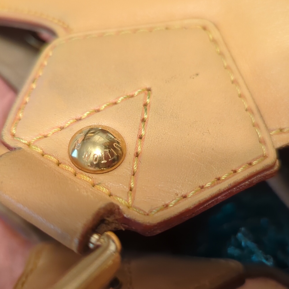 Louis Vuitton Murakami Ursula Bag - Picture 5 of 16